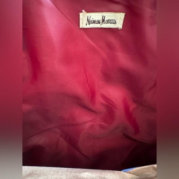 Women’s Vintage Neiman Marcus Red/Burgundy Faux Leather Crocodile Tote, large - Picture 4 of 9